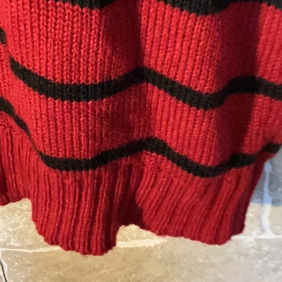 Extra Touch Sweater Dress U16 - Picture 3 of 4